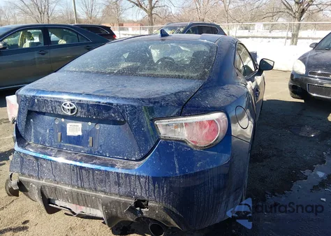 2015 Scion Fr-S z USA, uszkodzony, nr VIN JF1ZNAA11F9710220